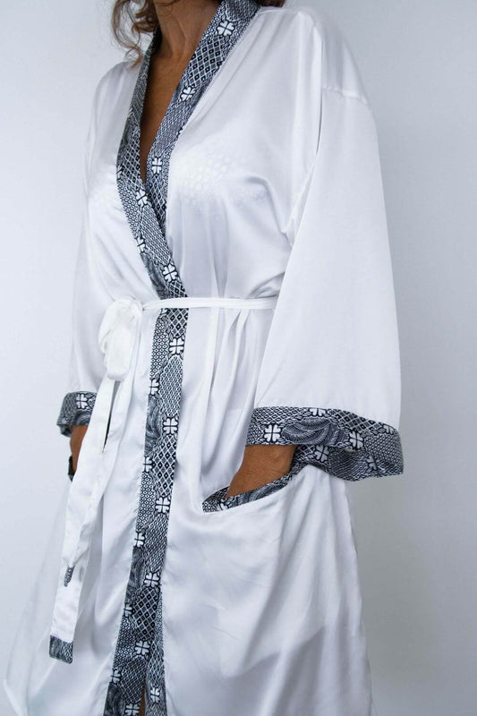 Kimono, The One white, handcrafted, elegance, grace, comfort, sensuality, satin, silk, luxury, unisex, bali, batik, timeless, sophistication, fashion, two colors